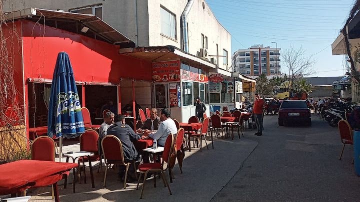 Ali'nin yeri Umut Cafe