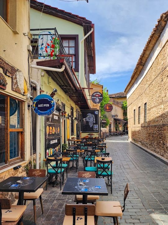 Alkollü Sanatsal İşler (A.S.İ.) BAR
