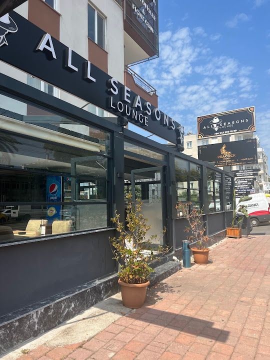 All Seasons Lounge