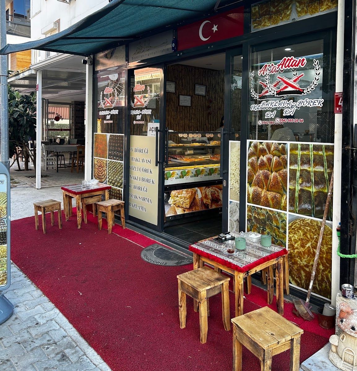 Altan Baklava Börek Evi