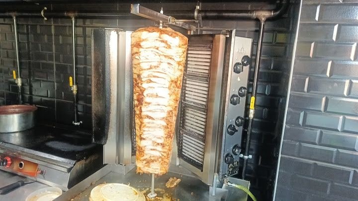 Altıngros döner pide