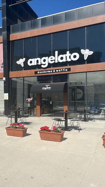 ANGELATO DONDURMA VE WAFFLE