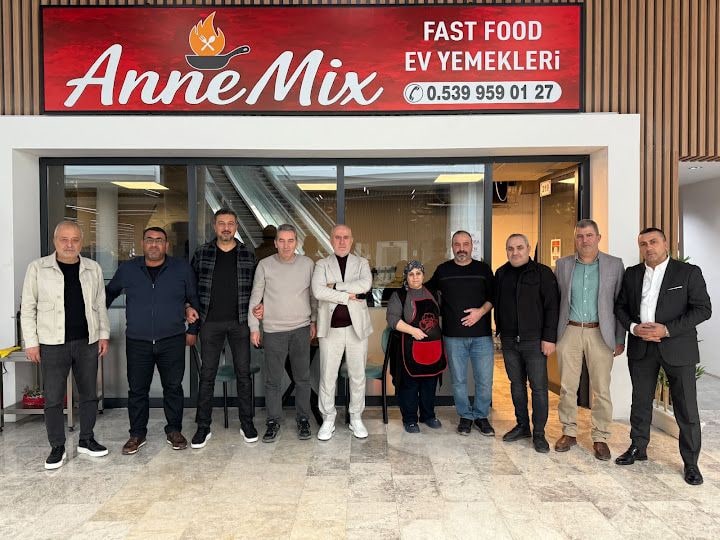 Anne Mix | Fast Food