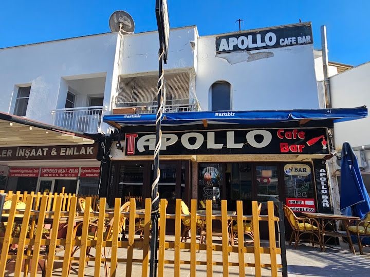 Apollo Bar