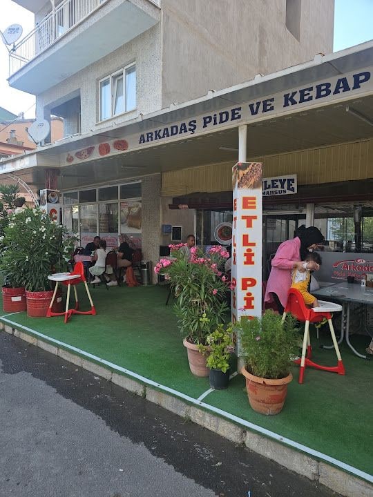 Arkadaş Pide Salonu