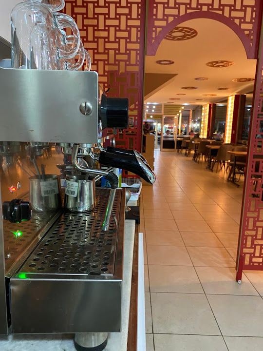 Arya Cafe
