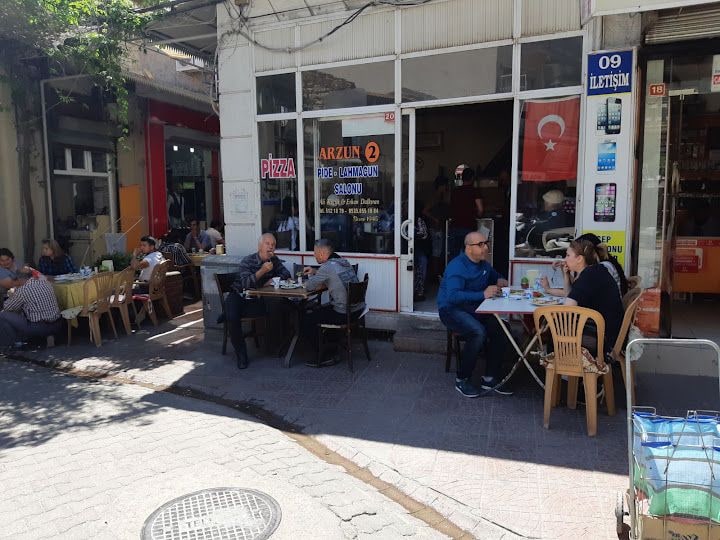 Arzun 2 Pide Lahmacun Salonu