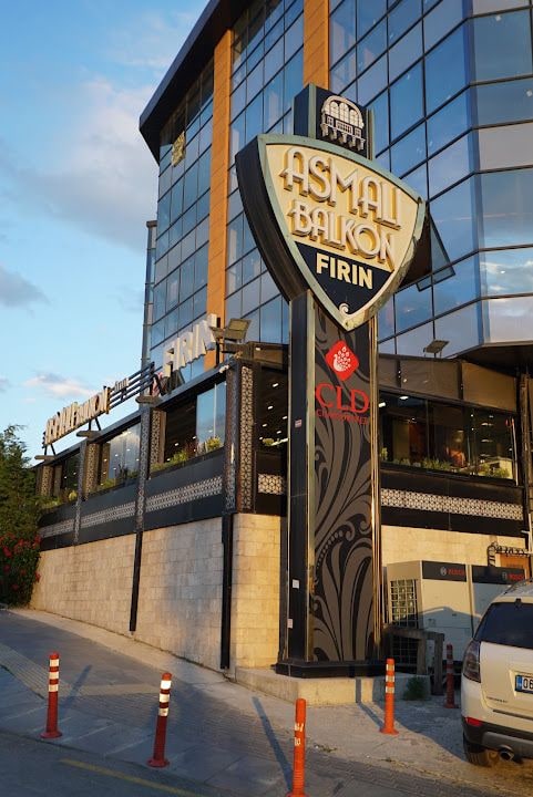 Asmalı Balkon