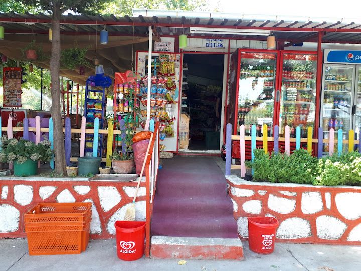 Ata Market ve Çay - Tost Salonu