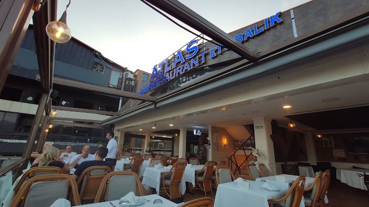 Atlas restaurant and cocktails