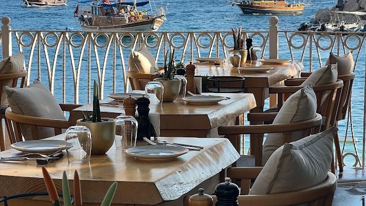 Aure Restaurant