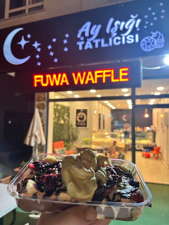 Ay Işığı Tatlı & Waffle