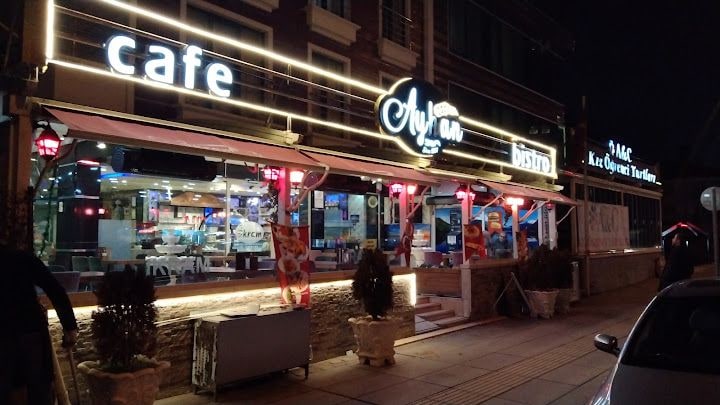 AYHAN PASTA CAFE BİSTRO