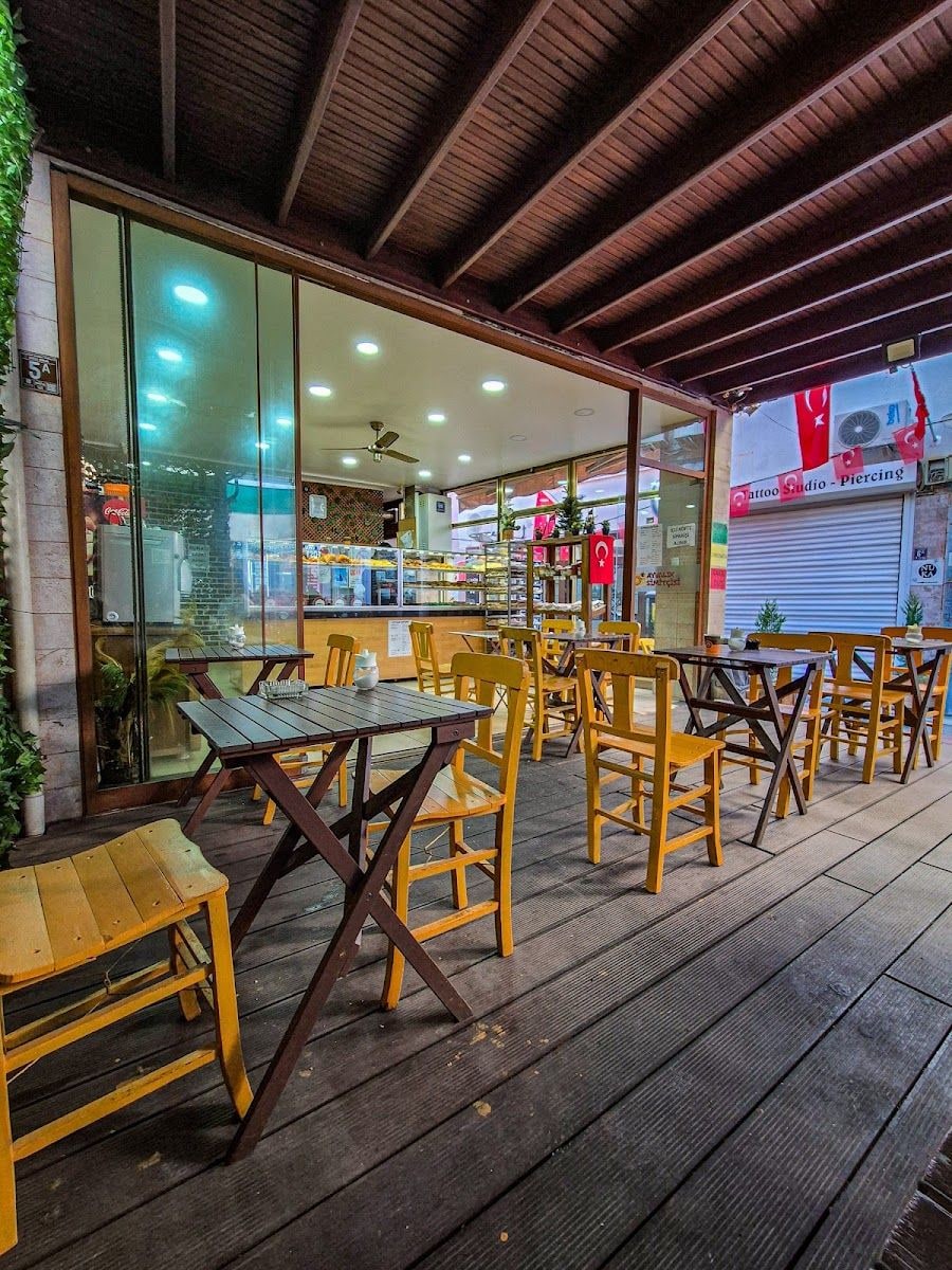 Ayvalık Simitçisi