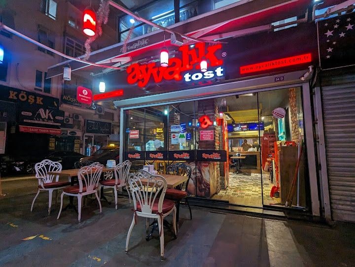 Ayvalık Tost Güllük