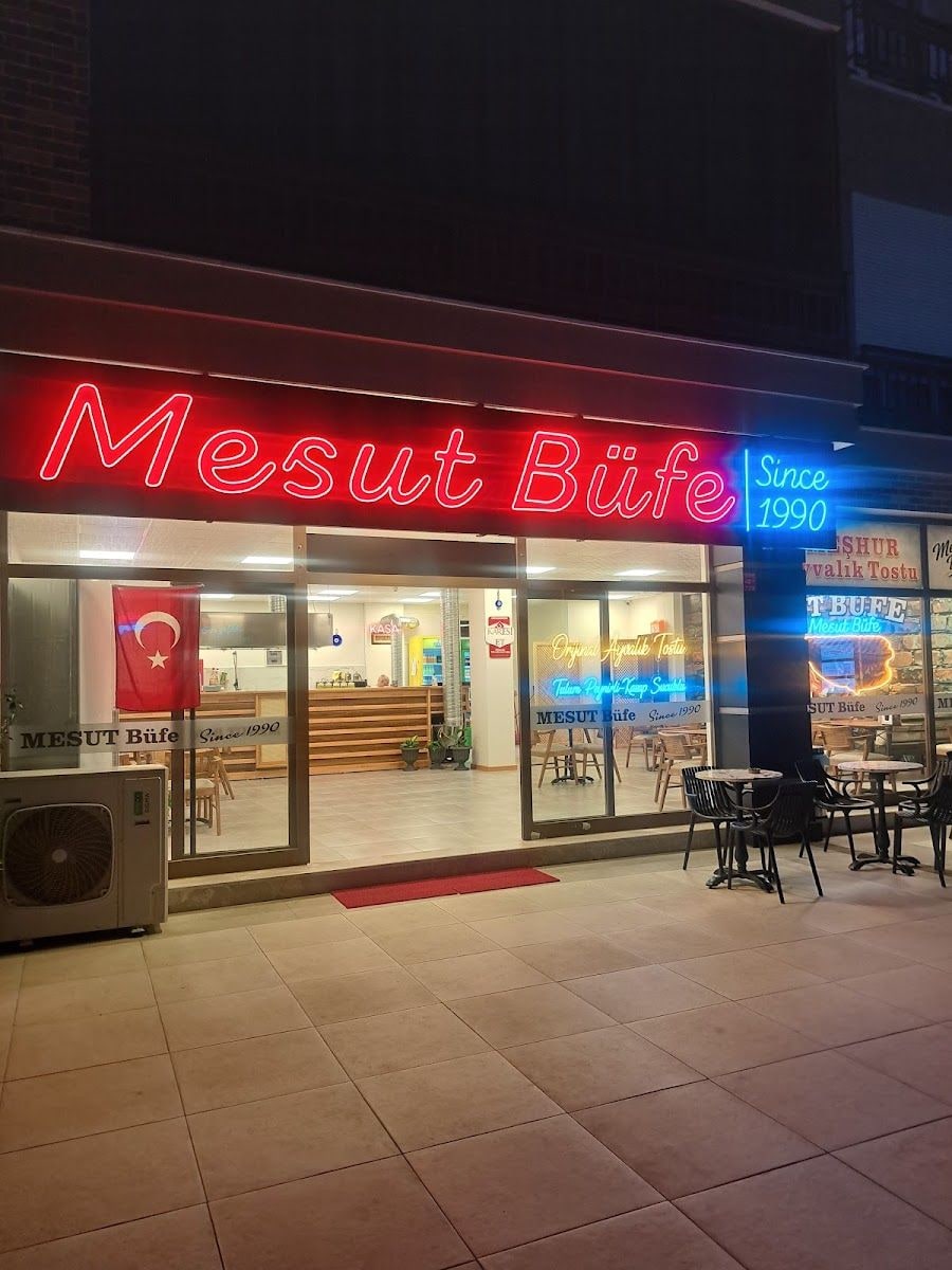 Ayvalik Tostu Nerde Yenir (Mesut Büfe)