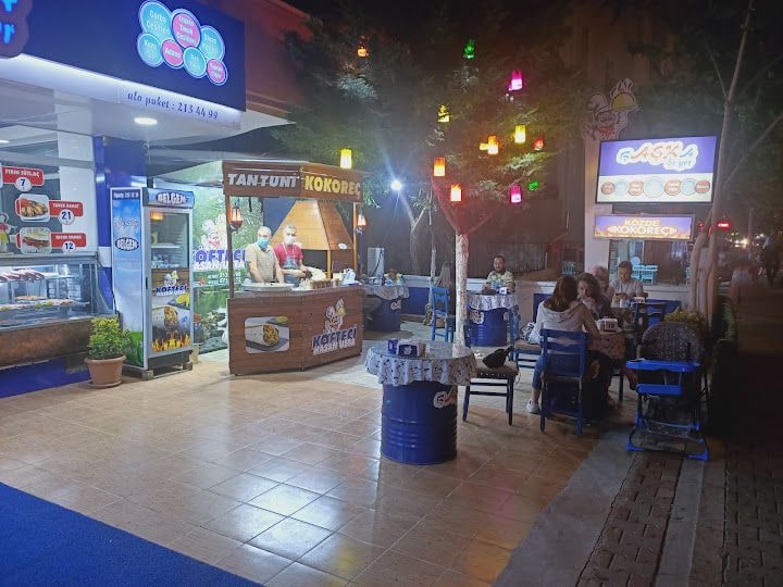 B'aşk'a Bi Yer-aksaray Köfte Kokoreç Salonu