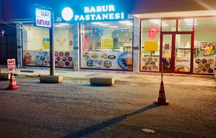 Babur pastanesi