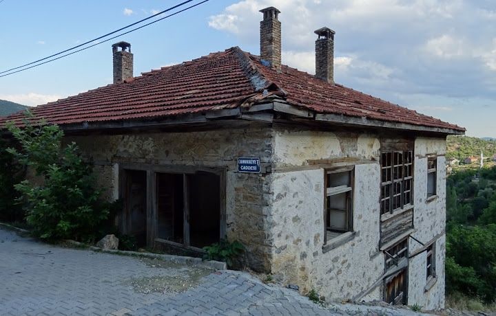 Bademli Dernek Kıraathanesi