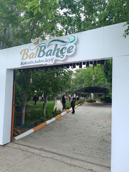Bal Bahçe