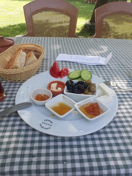 Banaz Toprak Ana Kır Sofrası -banaz köy kahvaltısı -banaz gözleme
