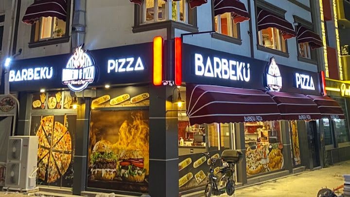 BARBEKÜ PİZZA