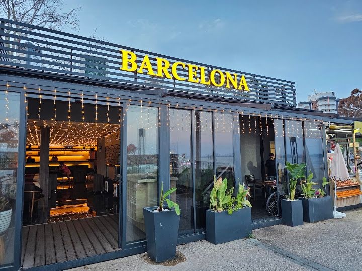 Barcelona Cafe Beach
