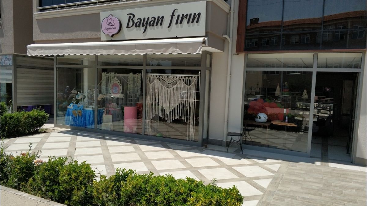Bayan Fırın