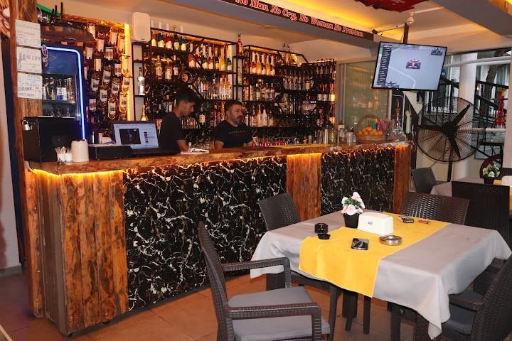 Beach Sport Cafe Bar & Restaurant