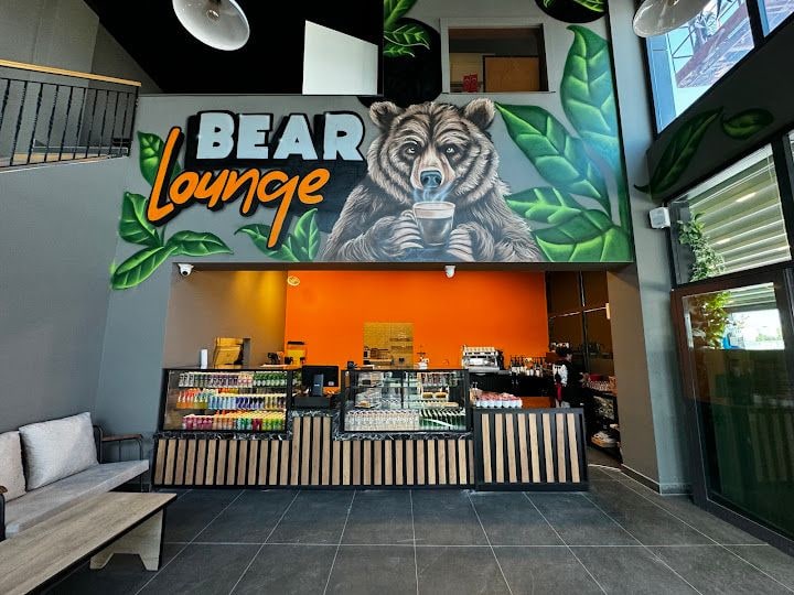BEAR LOUNGE
