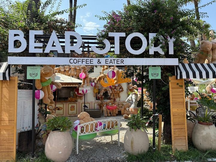 Bear Story Coffee & Eatery
