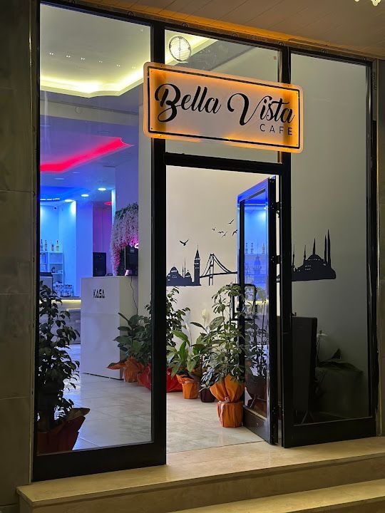 Bella vista cafe