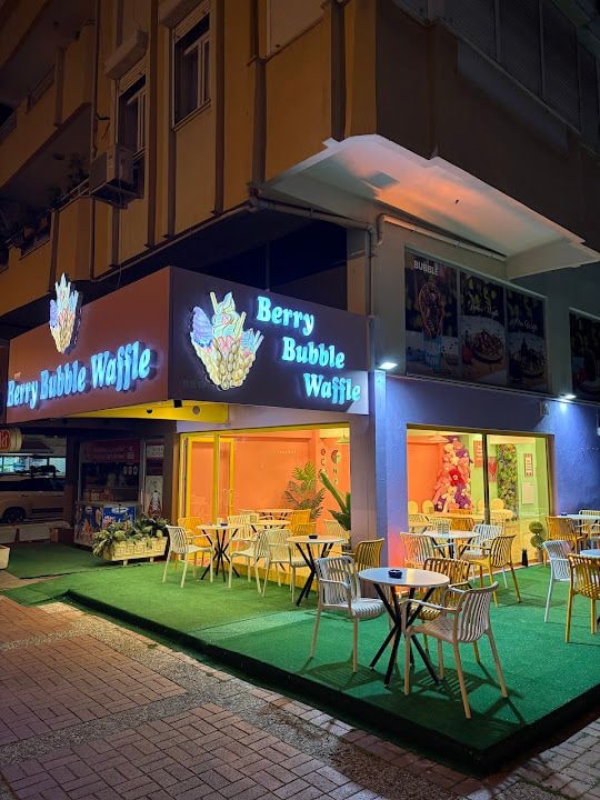 Berry Bubble Waffle Demokrasi Şube