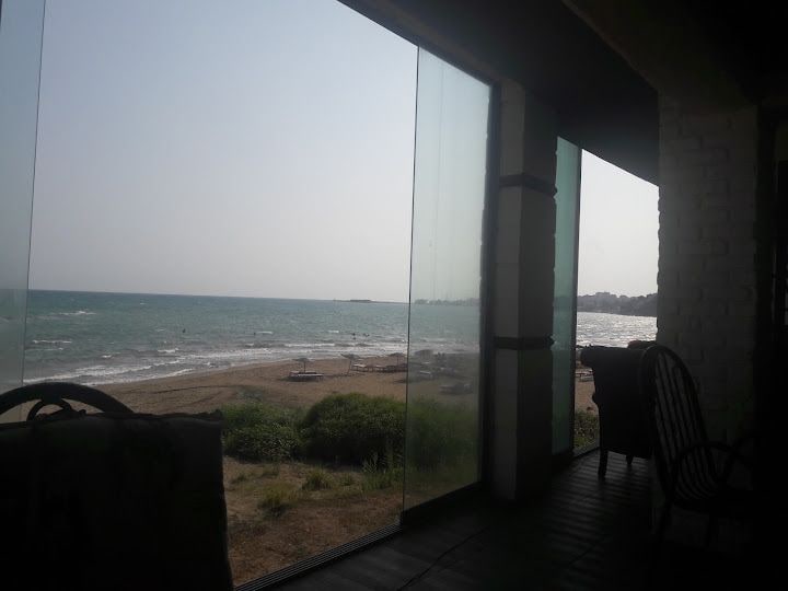 Beyaz cafe
