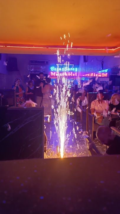 Beyaz Saray Cafe Bar & Müzikhol
