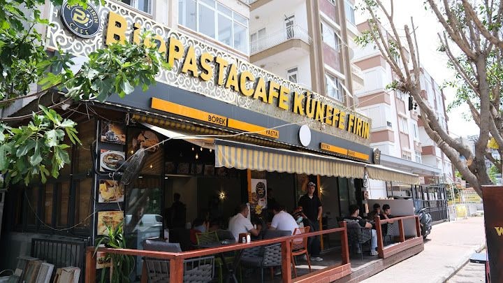 Bi 7 pasta künefe