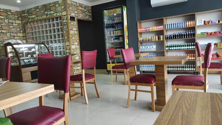 Bi Mola Cafe Bistro