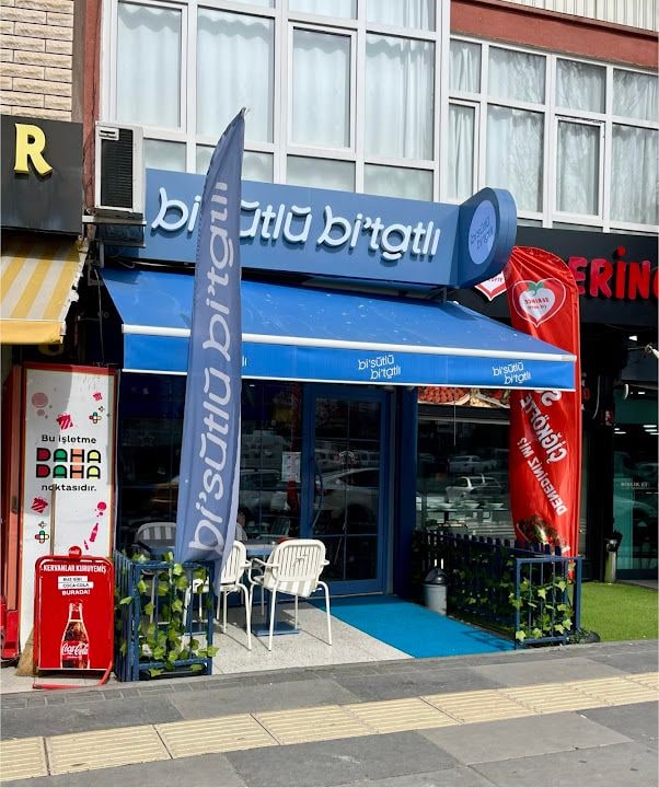 Bi Sütlü Bi Tatlı Esat