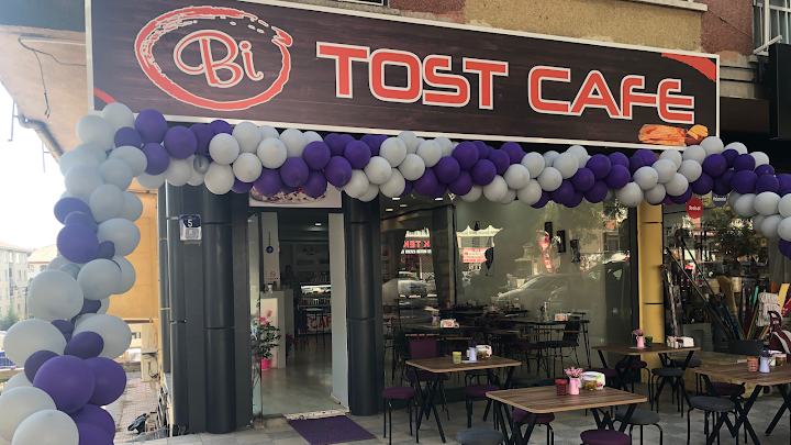Bi Tost Cafe