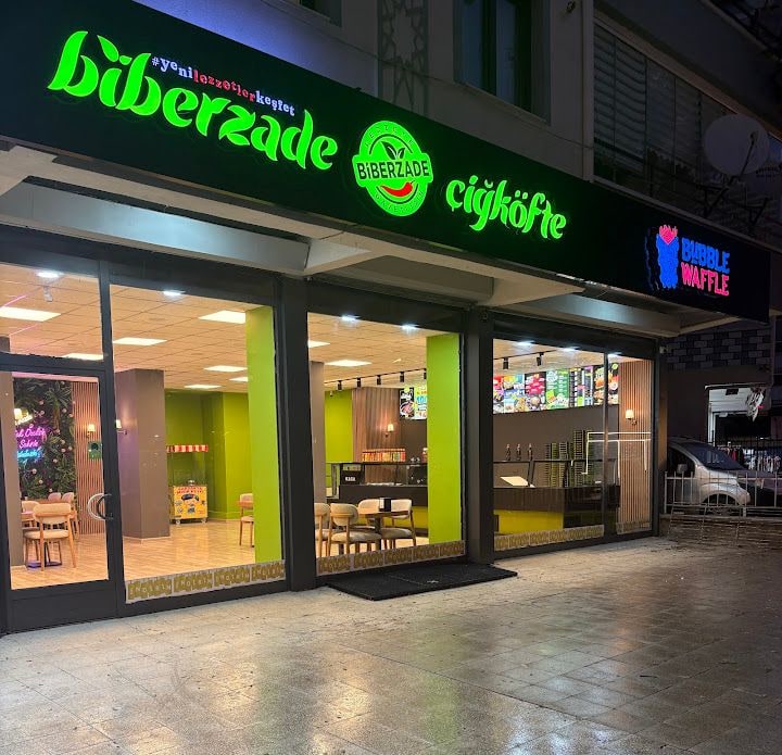 Biberzade & Bubble Waffle Pursaklar