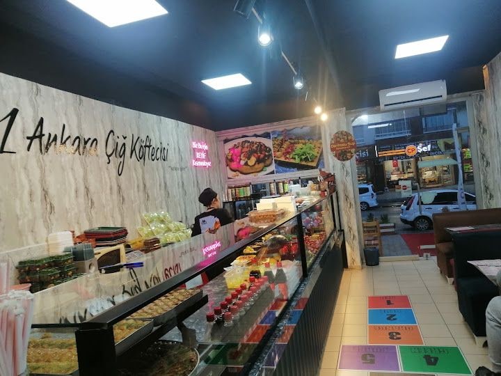 Bir Ankara Çiğköftecisi