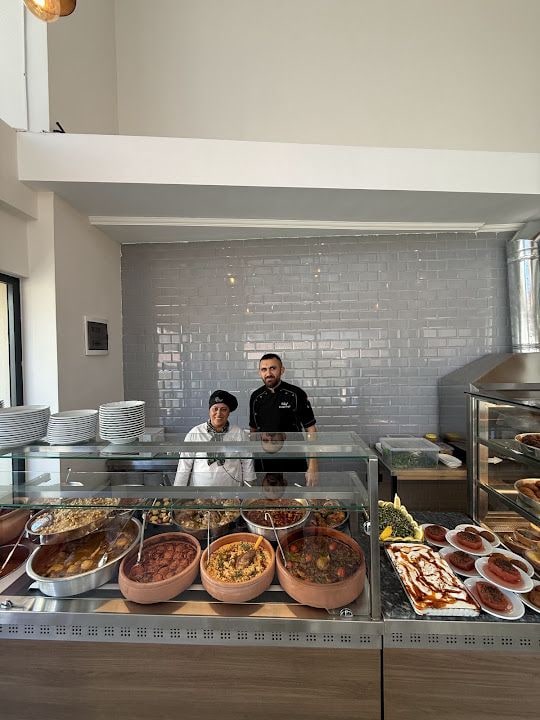 Bir Gör Et Lokantası Raşid Usta