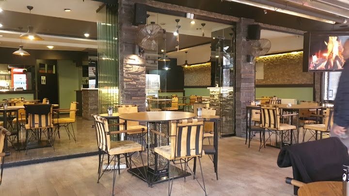 Bıyık cafe