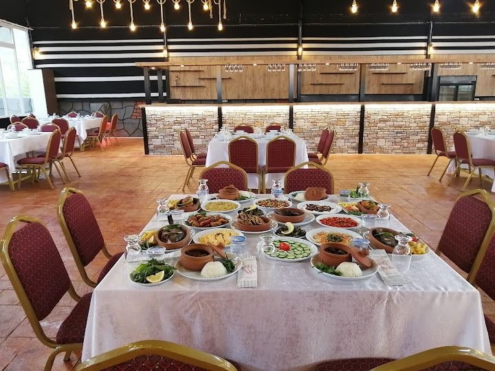BİZBİZE KIR BAHÇESİ CAFE RESTAURANT