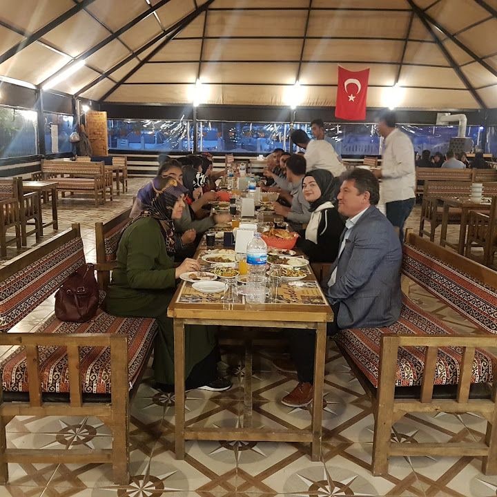 Bizim Kır Bahçesi
