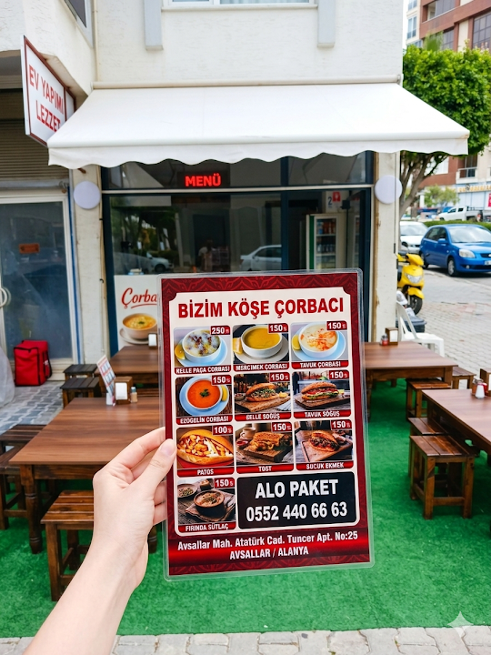 Bizim Köşe Çorbacı, Çay, Tost