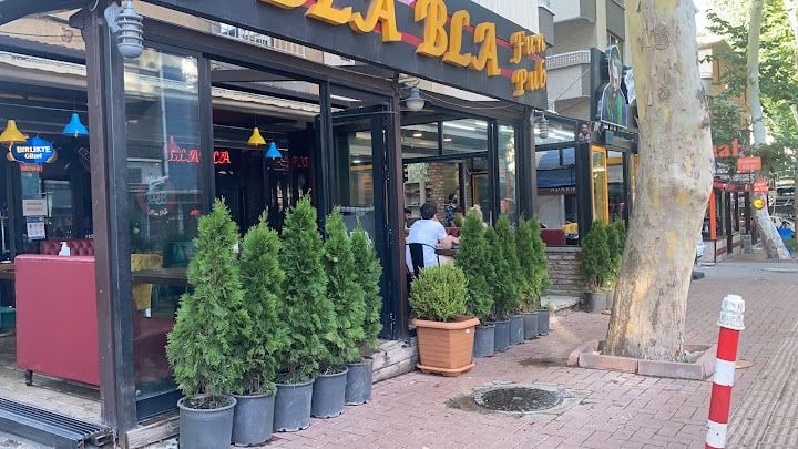 Bla Bla Fun Pub