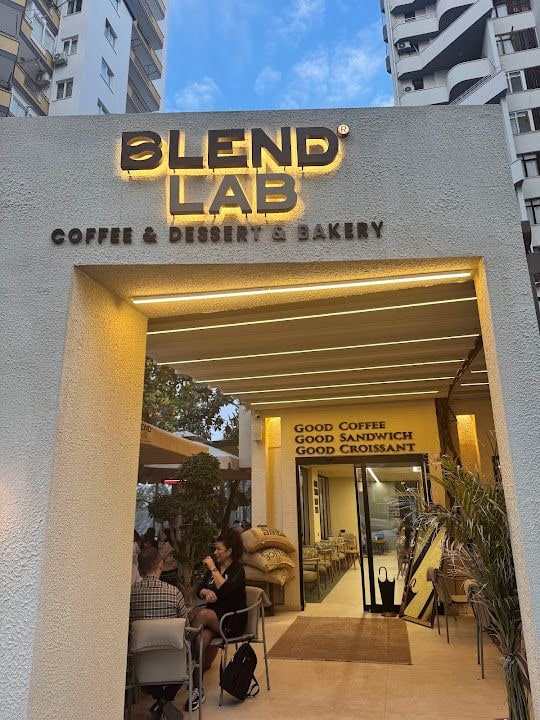 Blend Lab Coffee Dessert Bakery