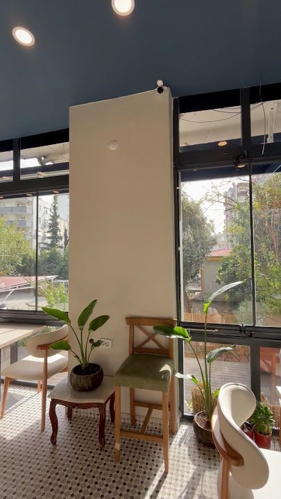 Blumind Coffee Shop