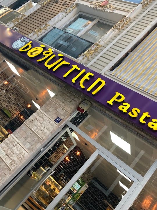 Böğürtlen Pasta Cafe